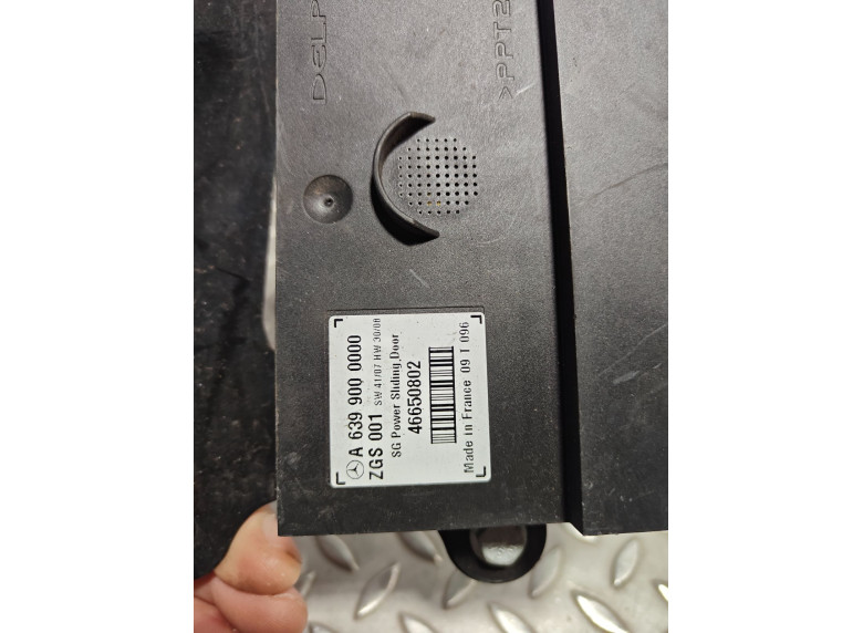 Блок управления двери к Mercedes Vito W639, 2008г.