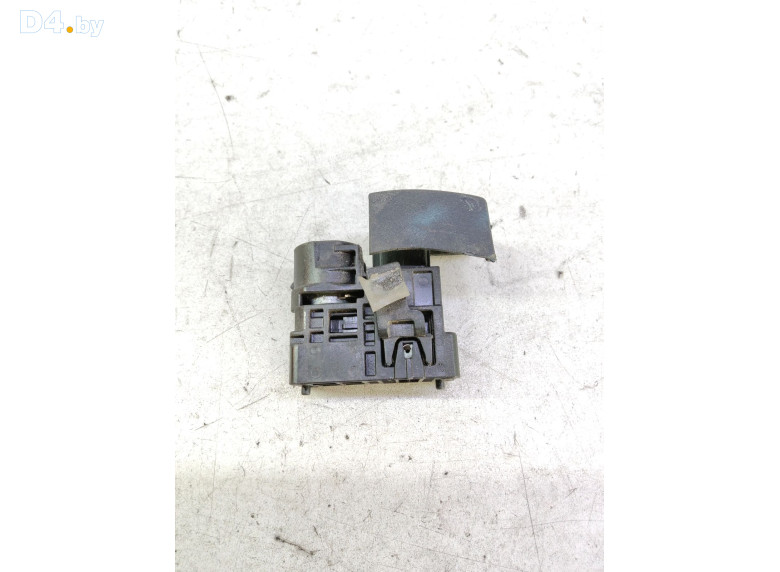 Замок бардачка к Toyota LandCruiser 2012 г.