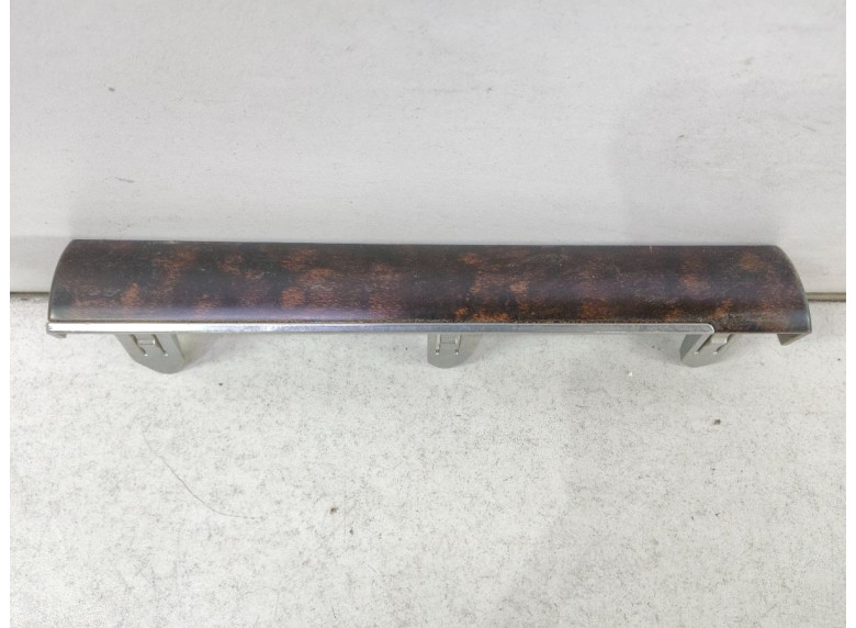 Накладка декоративная к Toyota Land Cruiser, 2012г.