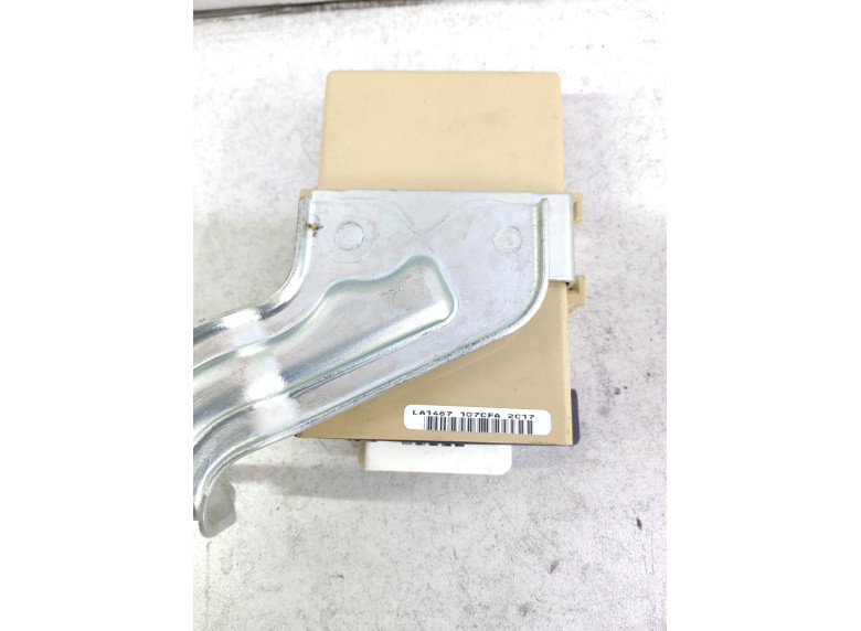 Блок бортовой сети (блок управления BCM) к Toyota Land Cruiser, 2012г.