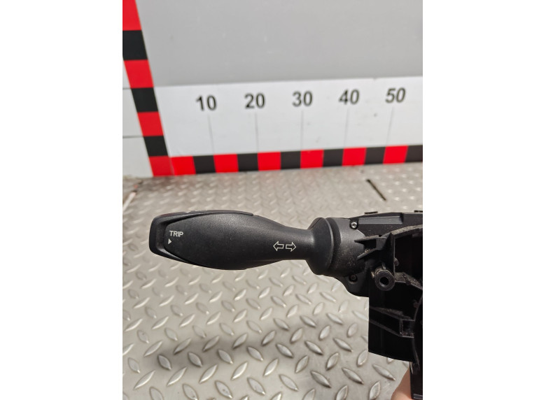 Переключатель подрулевой (стрекоза) к Ford Fiesta, 2010г.