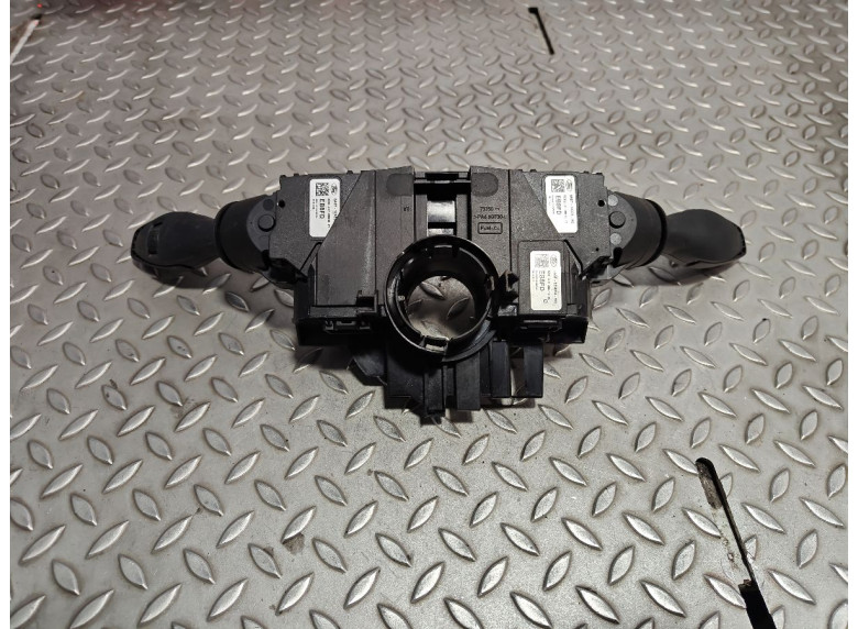 Переключатель подрулевой (стрекоза) к Ford Fiesta, 2010г.