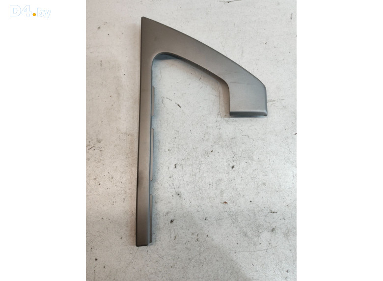 Накладка декоративная к Toyota LandCruiser 2012 г.