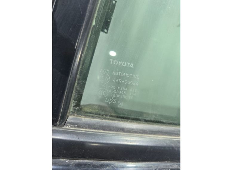 Стекло двери задней правой к Toyota Land Cruiser, 2012г.