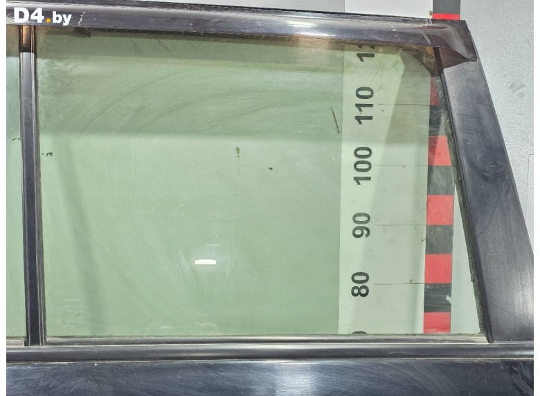 Стекло двери задней правой к Toyota LandCruiser 2012 г.