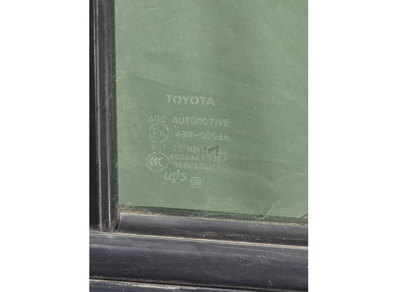 Стекло двери задней правой к Toyota Land Cruiser, 2012г.