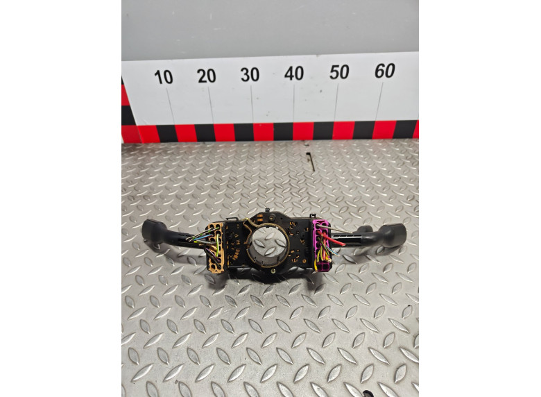 Переключатель подрулевой (стрекоза) к Audi A4, 1996г.