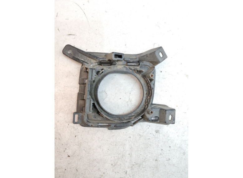 Рамка фары противотуманной правой к Toyota Land Cruiser, 2012г.