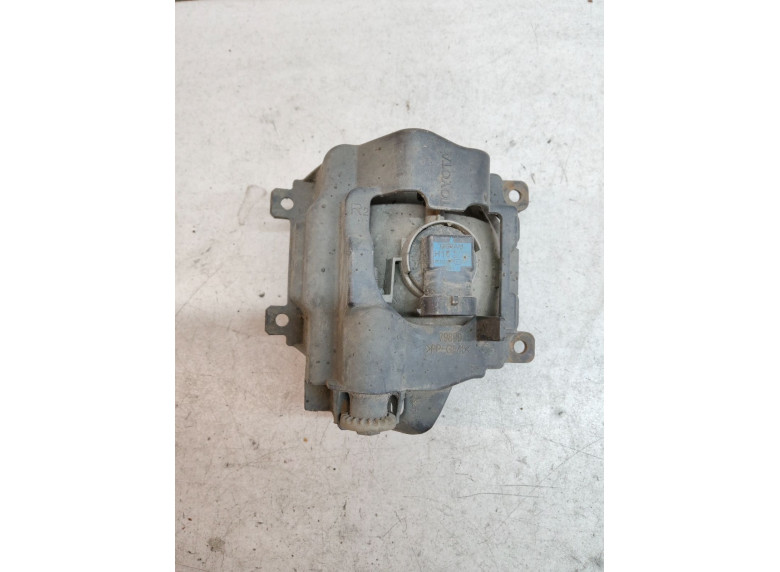 Фара противотуманная правая к Toyota Land Cruiser, 2012г.