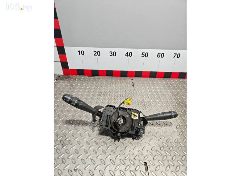 Переключатель подрулевой (стрекоза) к Dacia Logan 2011 г.