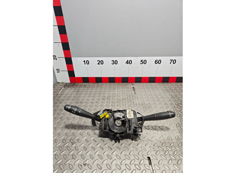 Переключатель подрулевой (стрекоза) к Renault Logan, 2007г.