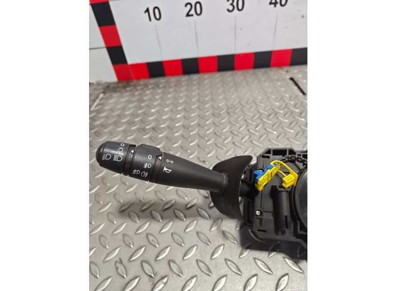 Переключатель подрулевой (стрекоза) к Renault Logan, 2007г.