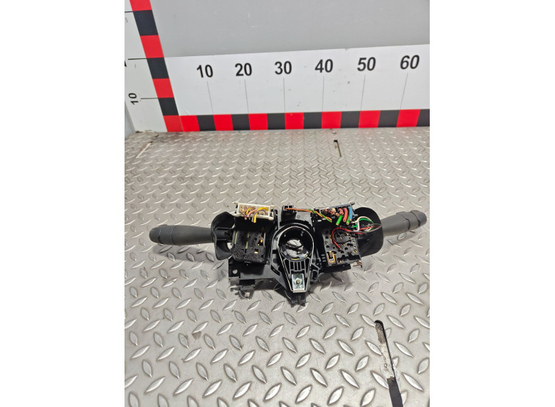 Переключатель подрулевой (стрекоза) к Renault Logan, 2007г.