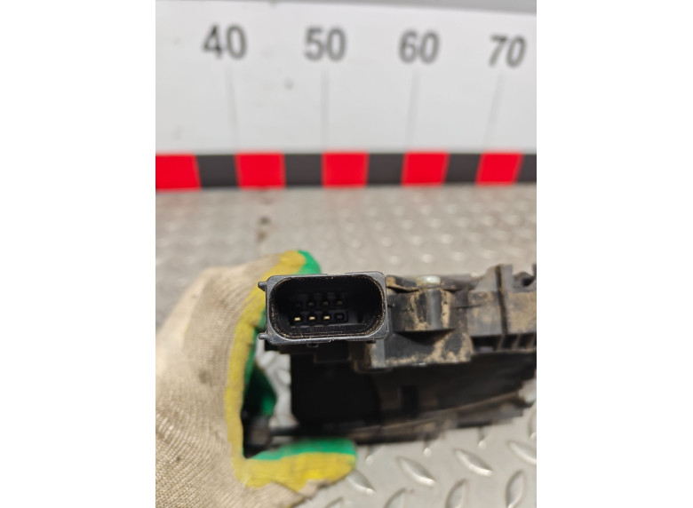 Замок двери передней правой к Citroen Jumper, 2007г.