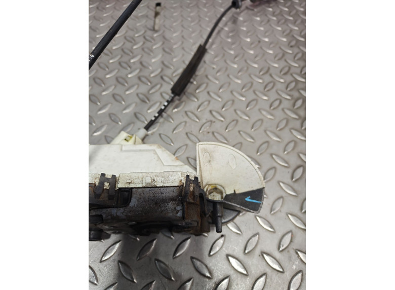 Замок двери передней левой к Citroen C5, 2009г.