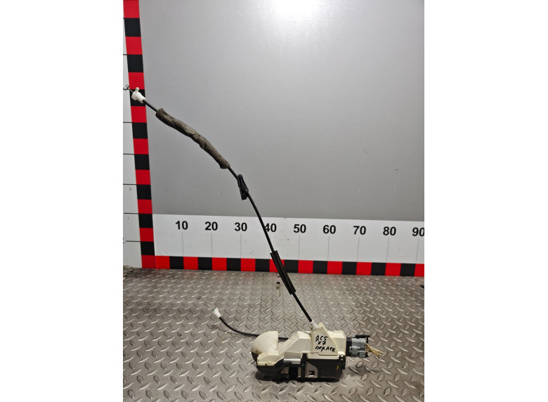 Замок двери передней левой к Citroen C5, 2009г.