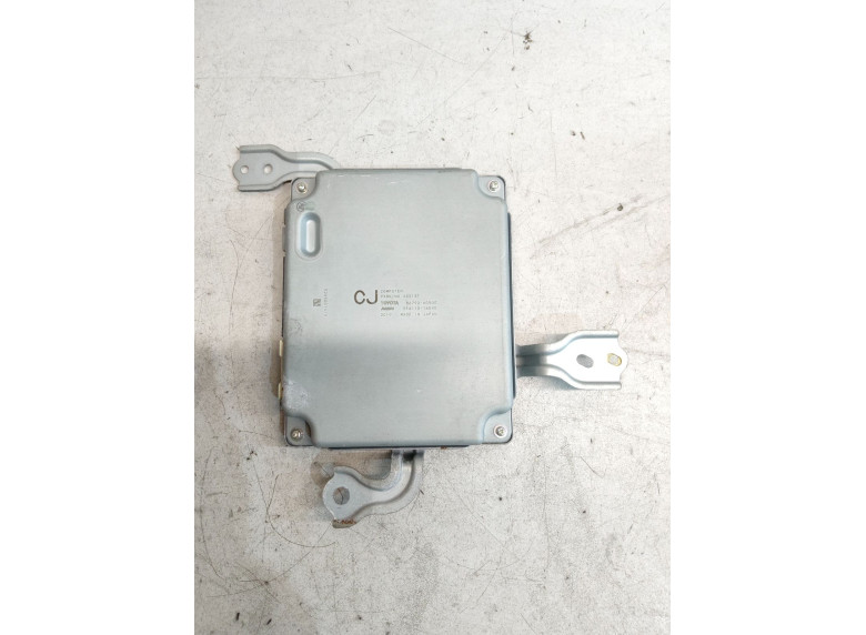 Блок управления парктрониками к Toyota Land Cruiser, 2012г.