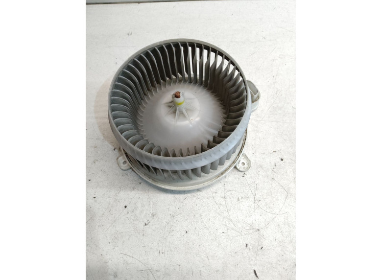 Моторчик печки к Toyota Land Cruiser, 2012г.