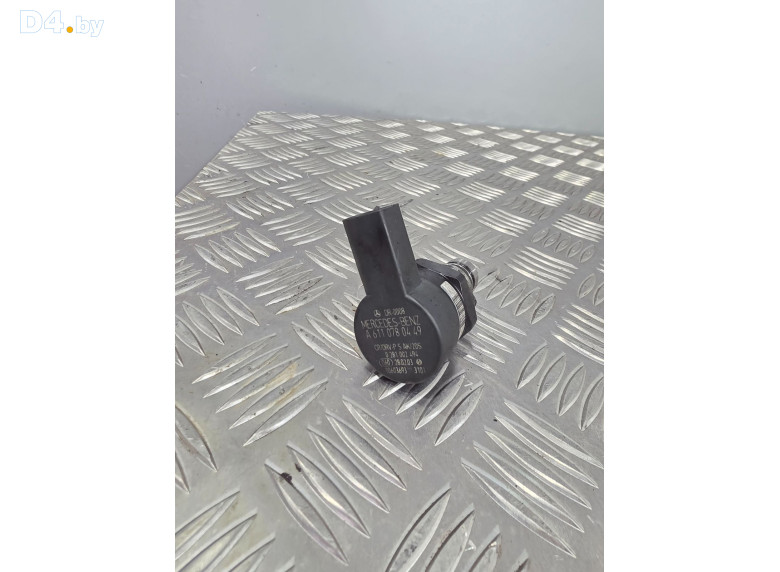 Регулятор давления топлива к Mercedes EW211 2006 г.