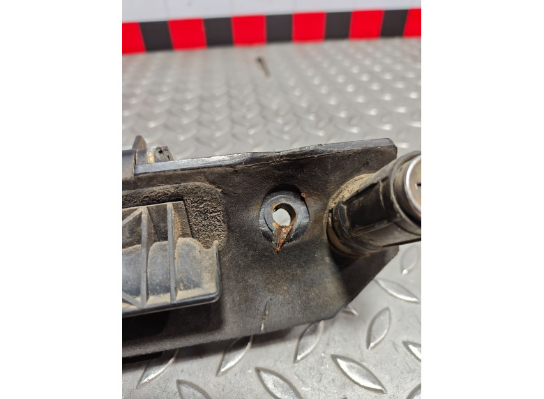 Замок двери к Mercedes Vito W638, 2000г.