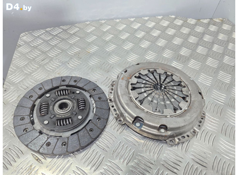 Комплект сцепления к Volkswagen Polo 1998 г.