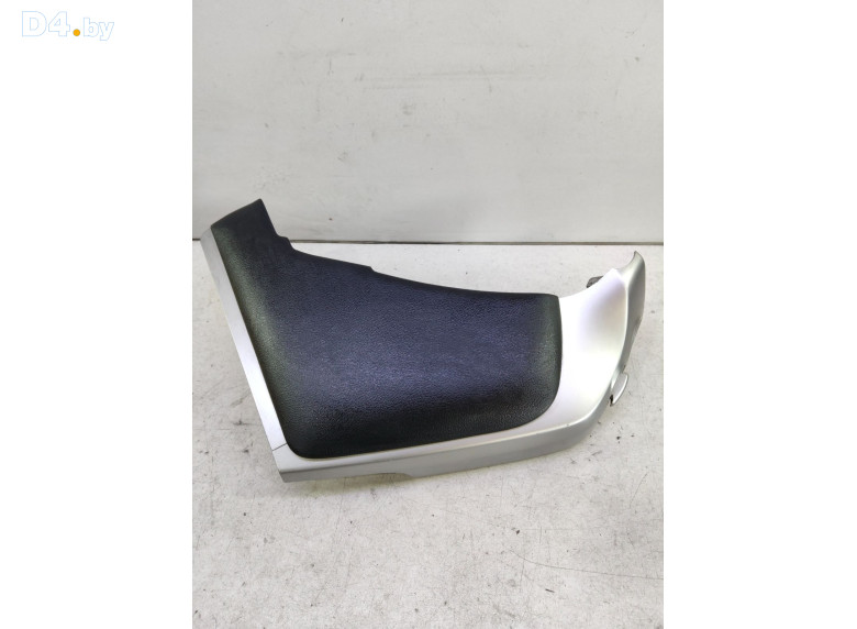 Накладка декоративная на торпедо к Toyota LandCruiser 2012 г.