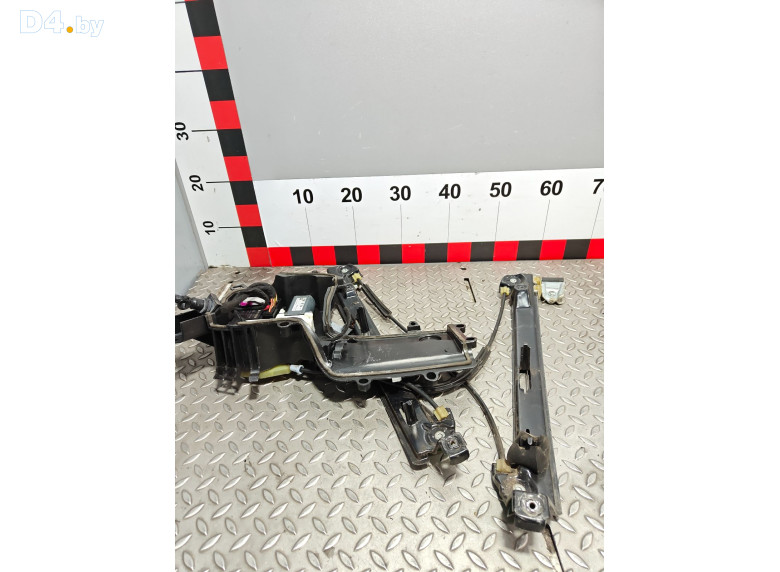 Стеклоподъемник электрический передний правый к Seat Leon 2008 г.