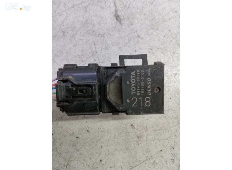 Датчик парктроника к Toyota LandCruiser 2012 г.