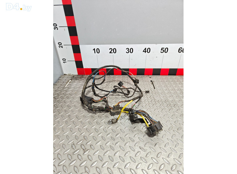 Проводка двери передней левой к Volkswagen Passat 1995 г.