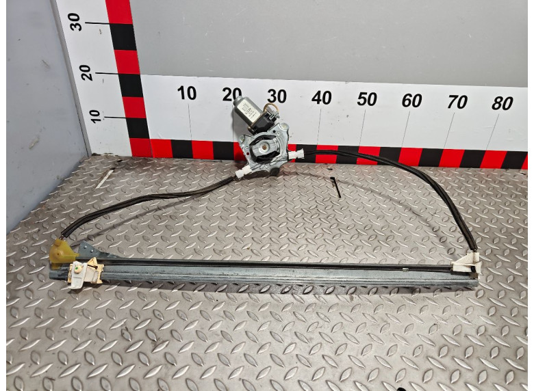 Стеклоподъемник электрический передний правый к Renault Scenic, 2001г.