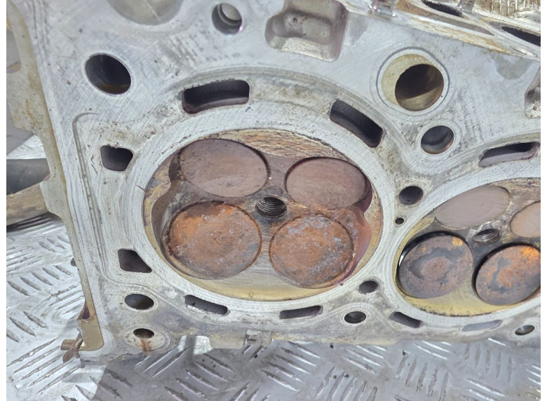 Головка блока цилиндров к Toyota Land Cruiser, 2012г.