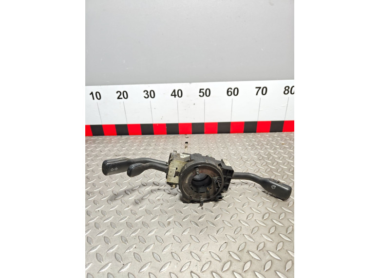Переключатель подрулевой (стрекоза) к Audi A4, 1998г.