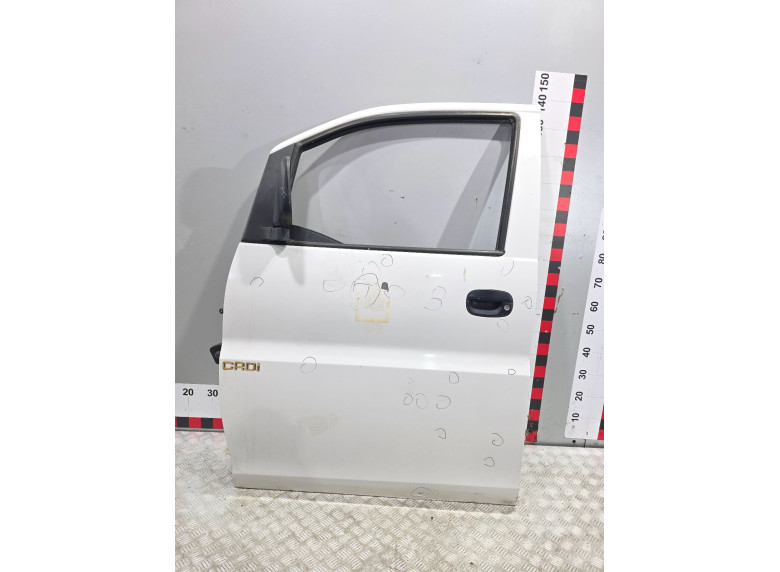 Дверь передняя левая к Hyundai H1, 2000г.
