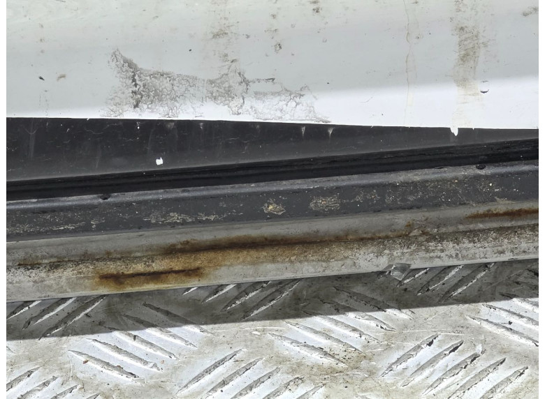 Дверь передняя правая к Hyundai H1, 2000г.