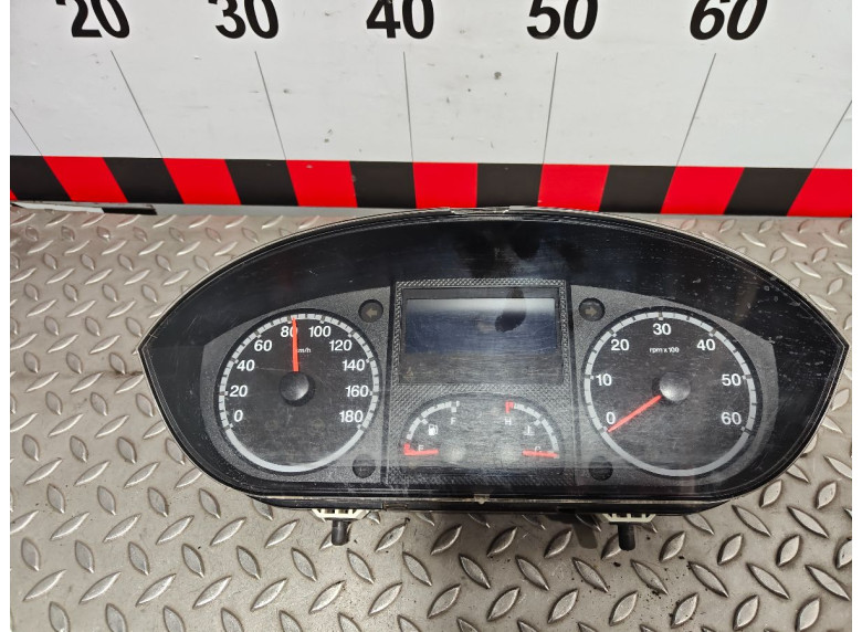 Щиток приборов (приборная панель) к Peugeot Boxer, 2011г.