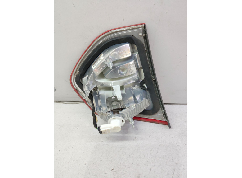 Фонарь крышки багажника правый к Citroen C4 Picasso, 2009г.