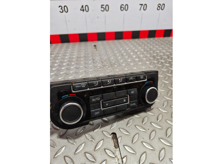 Блок управления печки/климат-контроля к Volkswagen Golf, 2011г.