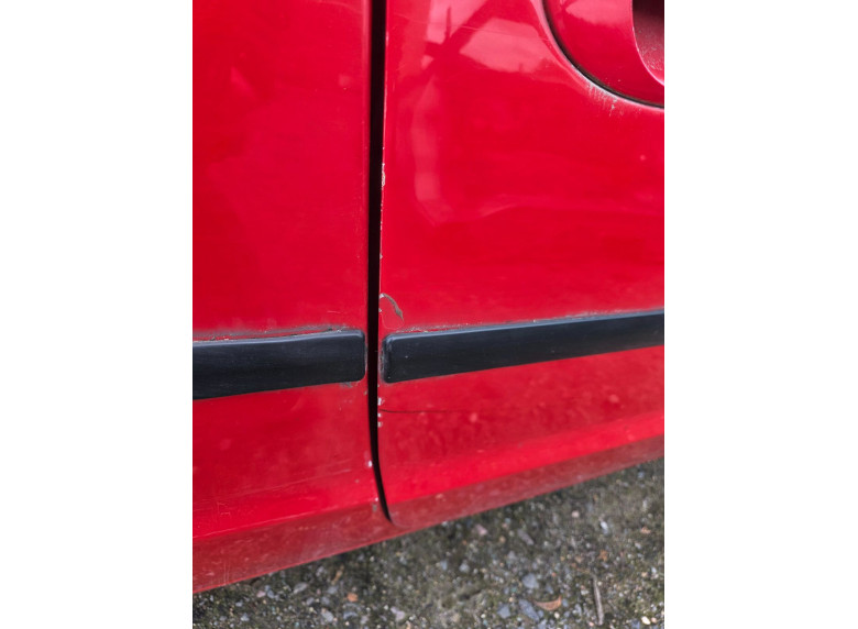 Дверь передняя правая к Opel Corsa, 2004г.