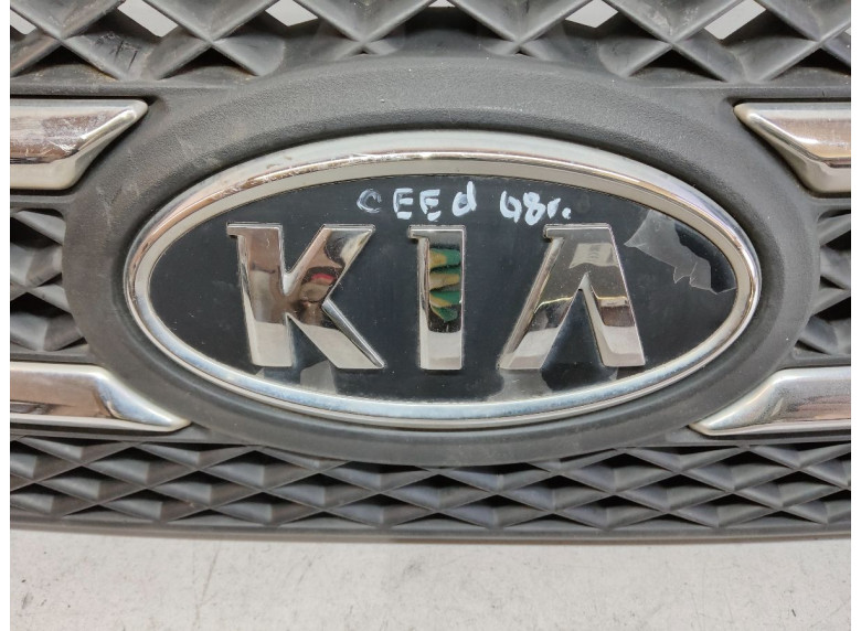 Решетка радиатора к Kia Ceed, 2008г.