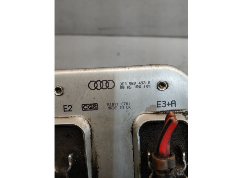 Блок предохранителей к Audi A6, 2002г.