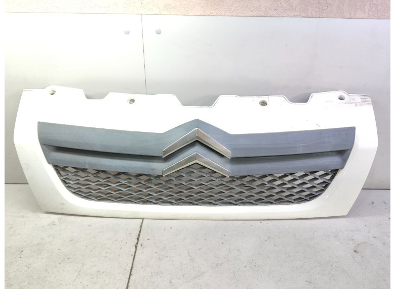 Решетка радиатора к Citroen Jumper, 2011г.