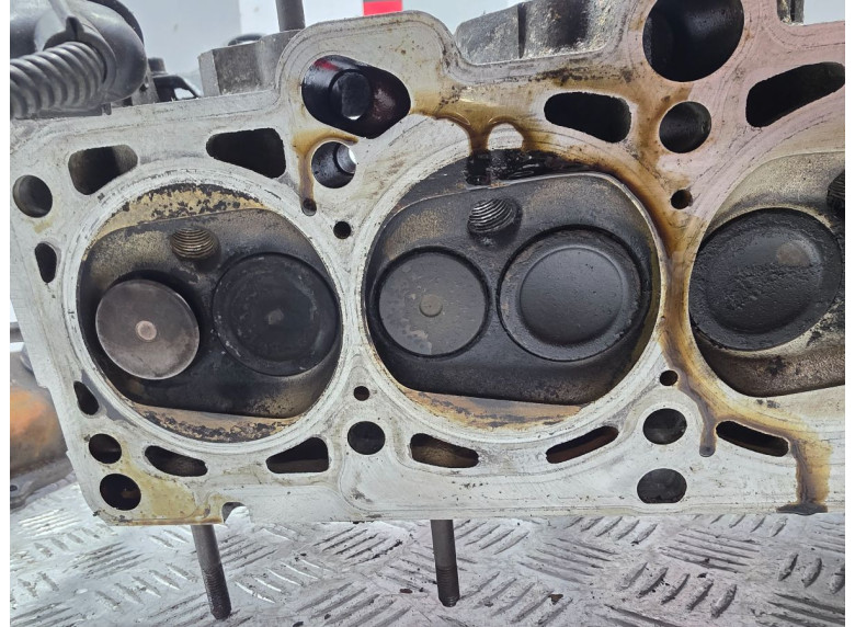 Головка блока цилиндров к Audi A3, 2000г.