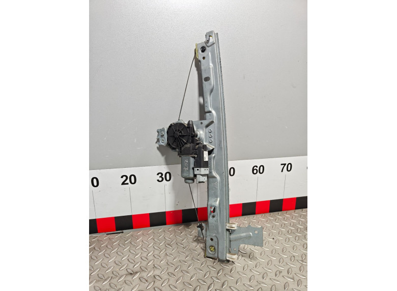 Стеклоподъемник электрический передний правый к Peugeot 207, 2011г.