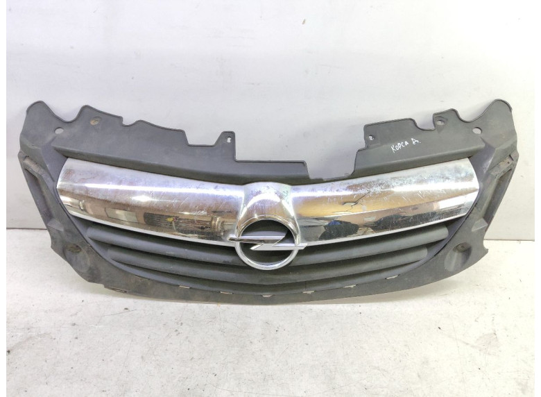 Решетка радиатора к Opel Corsa, 2011г.