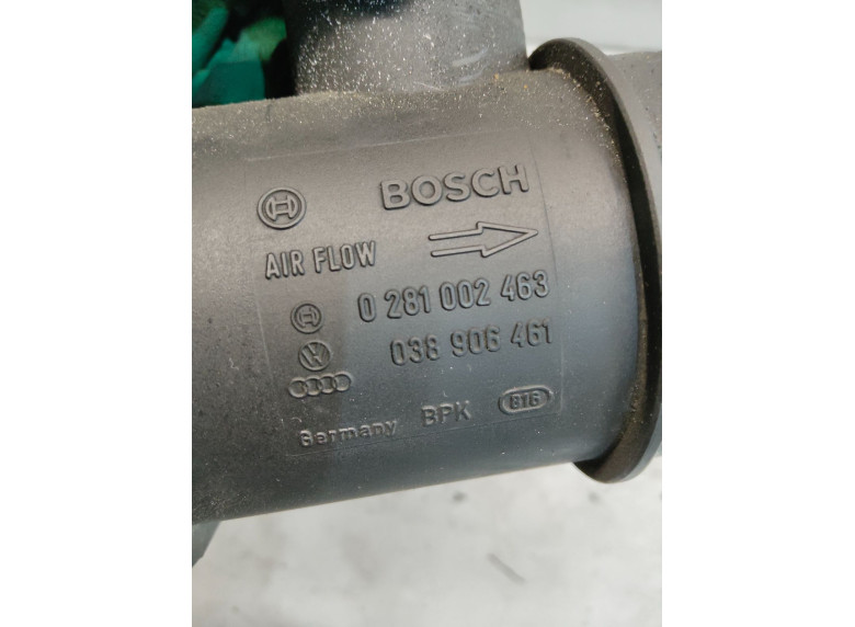 Расходомер воздуха к Volkswagen Passat, 2001г.
