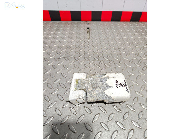 Петля двери задней правой к Citroen Jumpy 2000 г.