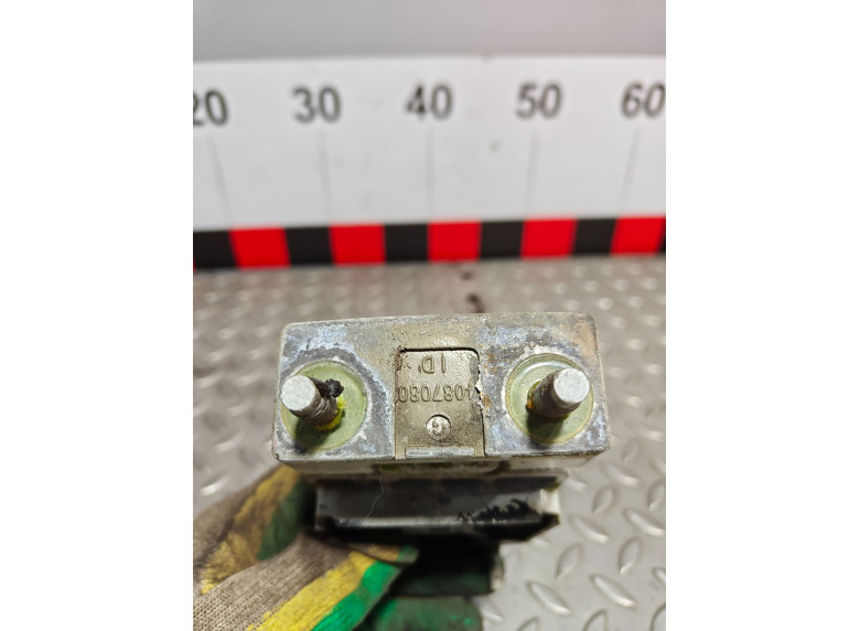 Петля двери задней правой к Citroen Jumpy, 2000г.