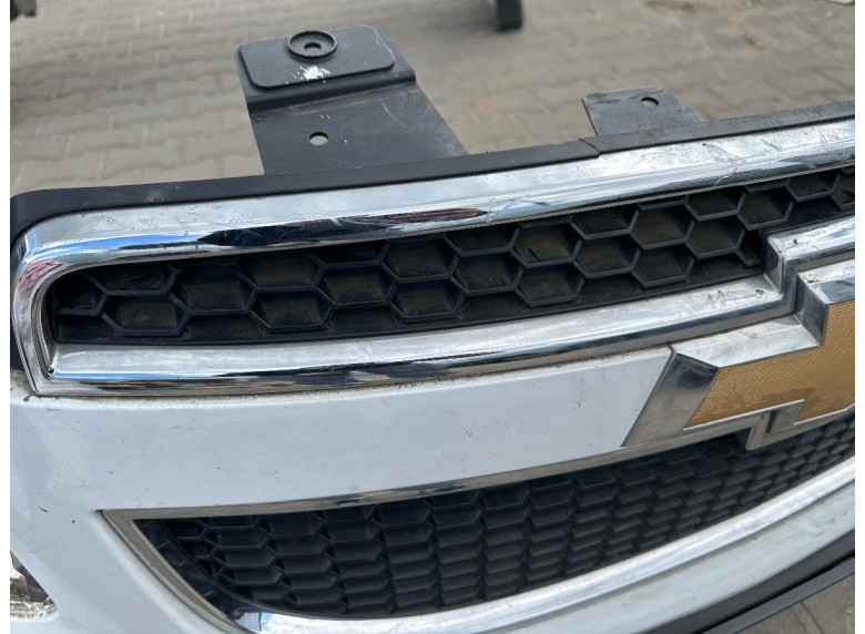 Решетка радиатора к Chevrolet Orlando, 2011г.