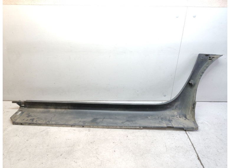 Накладка на порог к Renault Scenic RX4, 2002г.