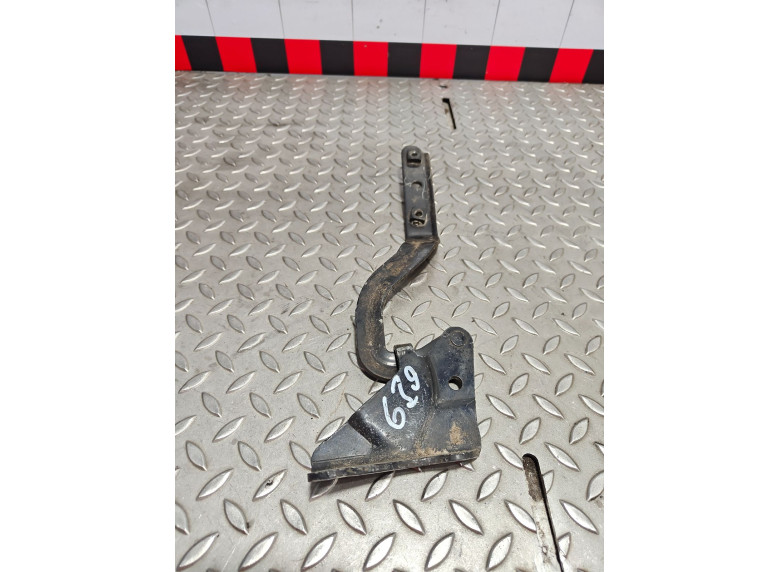 Петля капота правая к Mercedes Vito W639, 2007г.